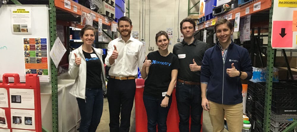 Xometry Employees Volunteering