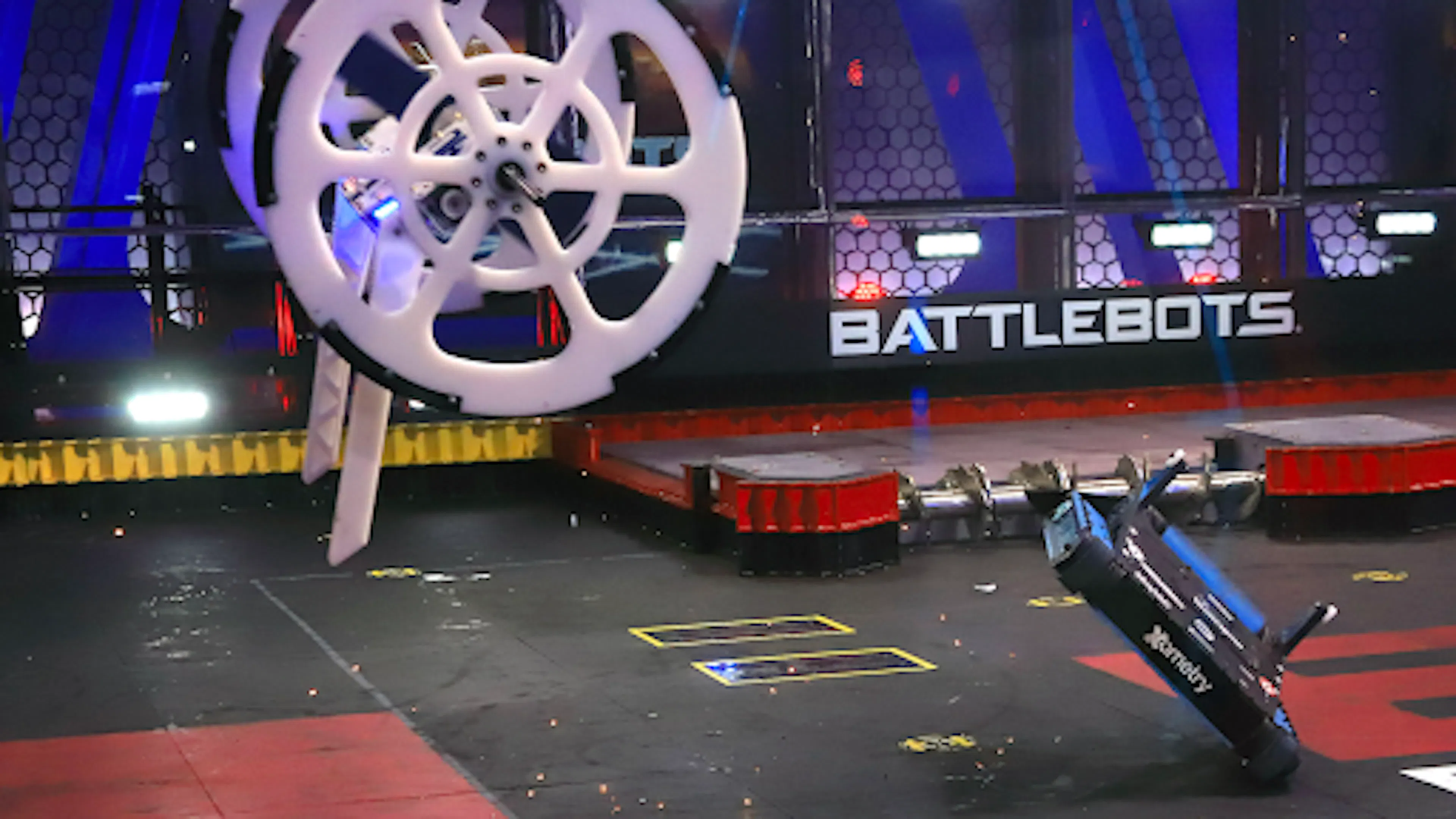 BattleBot Riptide sending competitor HUGE airborne