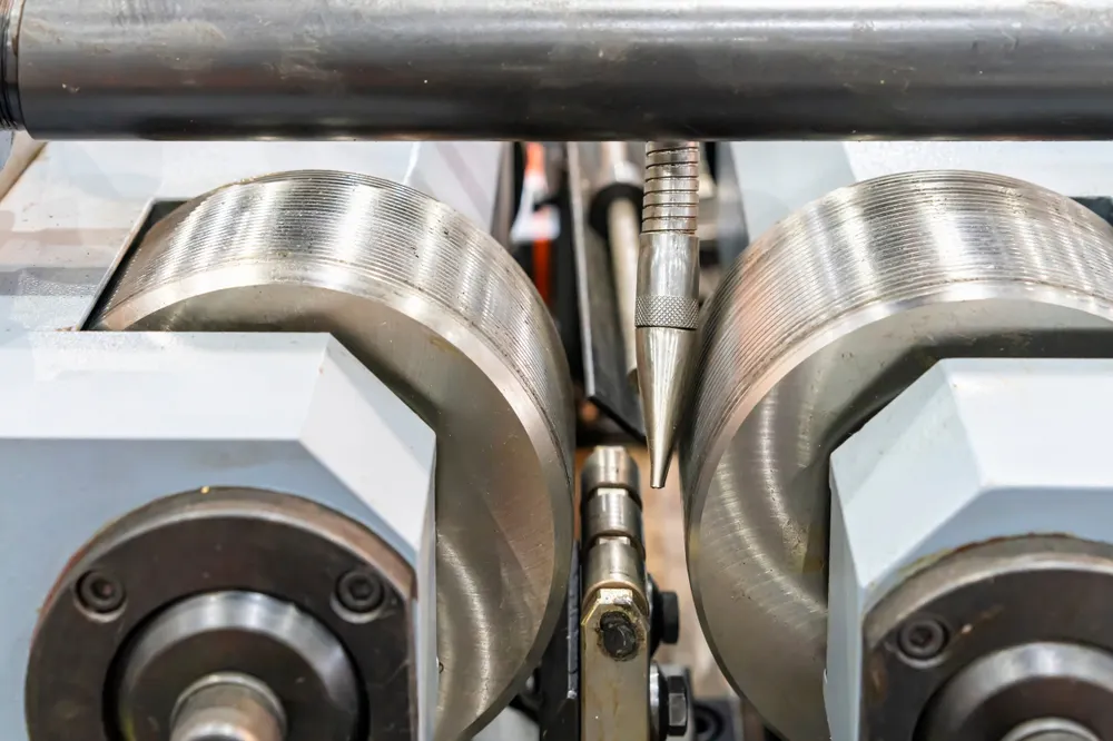 19 Types of Grinding Machines and Their Uses | Xometry