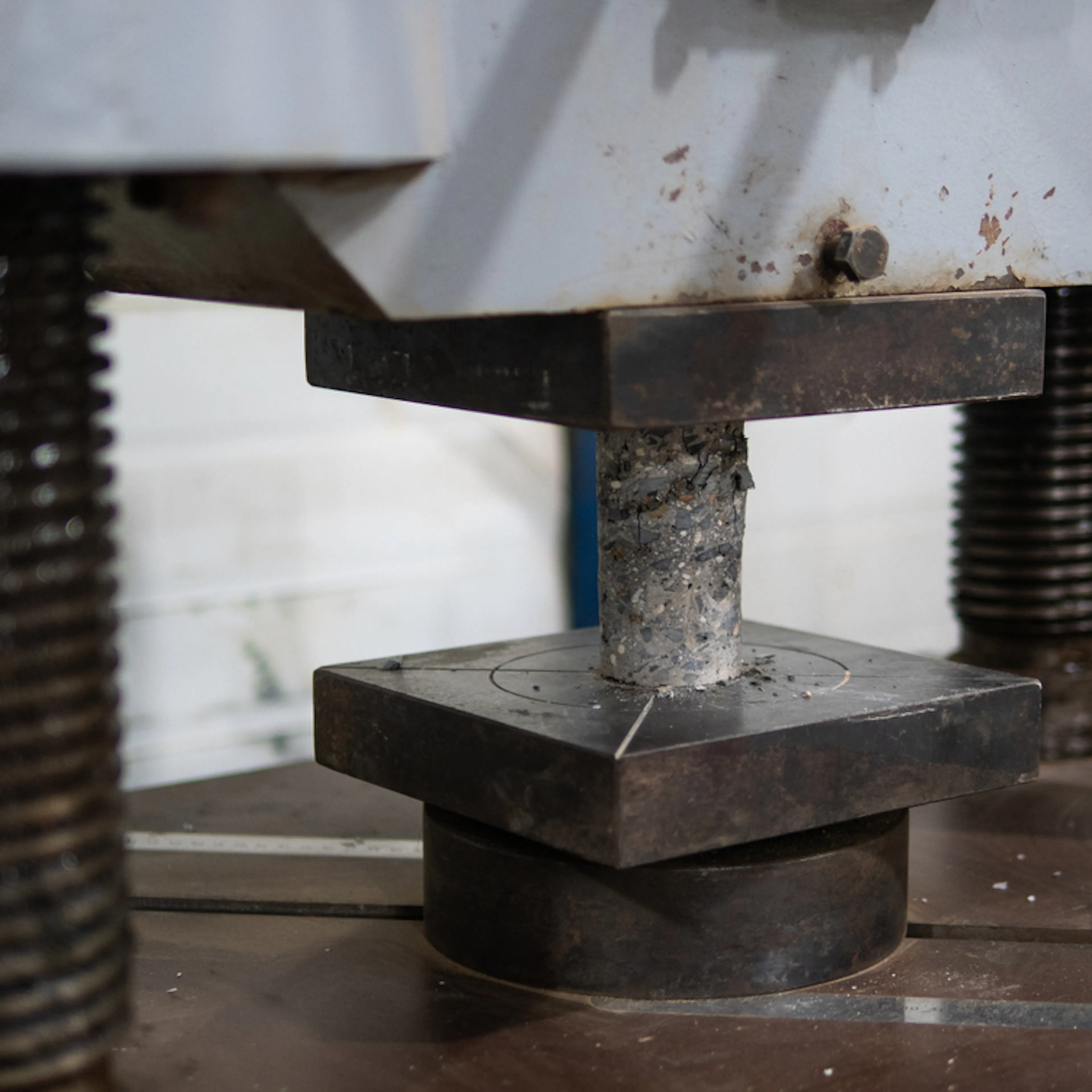 Compressive test bulk modulus. Image Credit: Shutterstock.com/Tohsurat