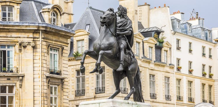 Place-victoires-paris