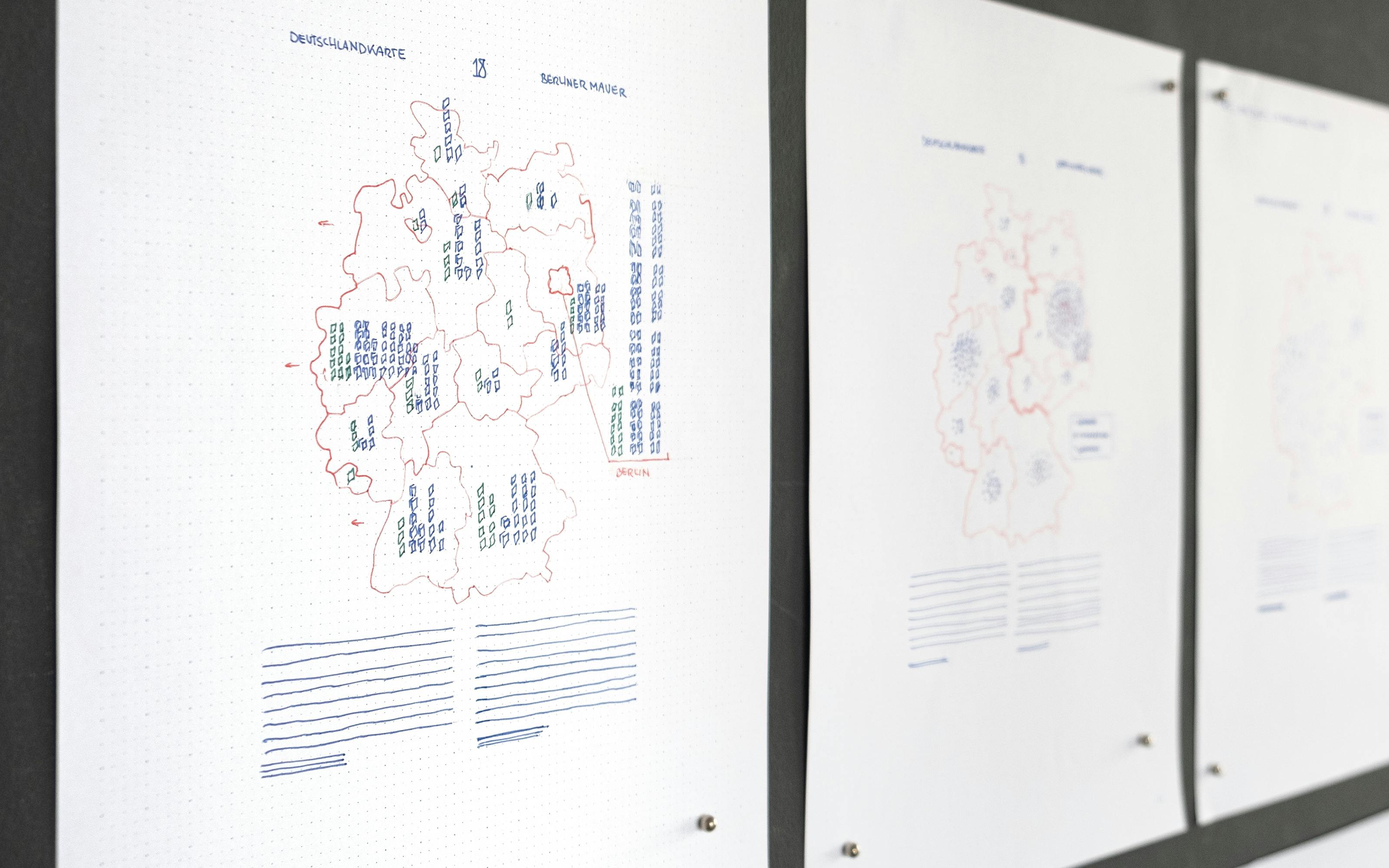 Superdot created the "Deutschlandkarte" (Map of Germany) for some issues of the weekly ZEITMagazin. These thematically different maps show facts about Germany. The focus in this project is on continuing the previous branding brief from Die Zeit, working with journalists and developing a modular easy-to-understand visual language.