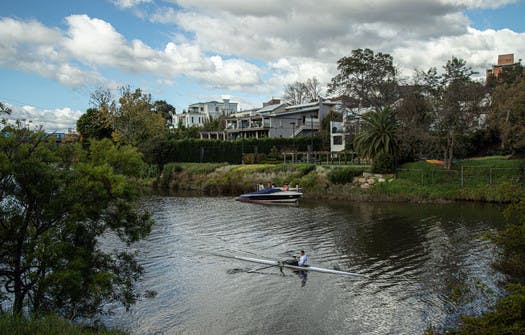 Melbourne house rents drop in affluent suburbs including Toorak, Parkville, Mont Albert