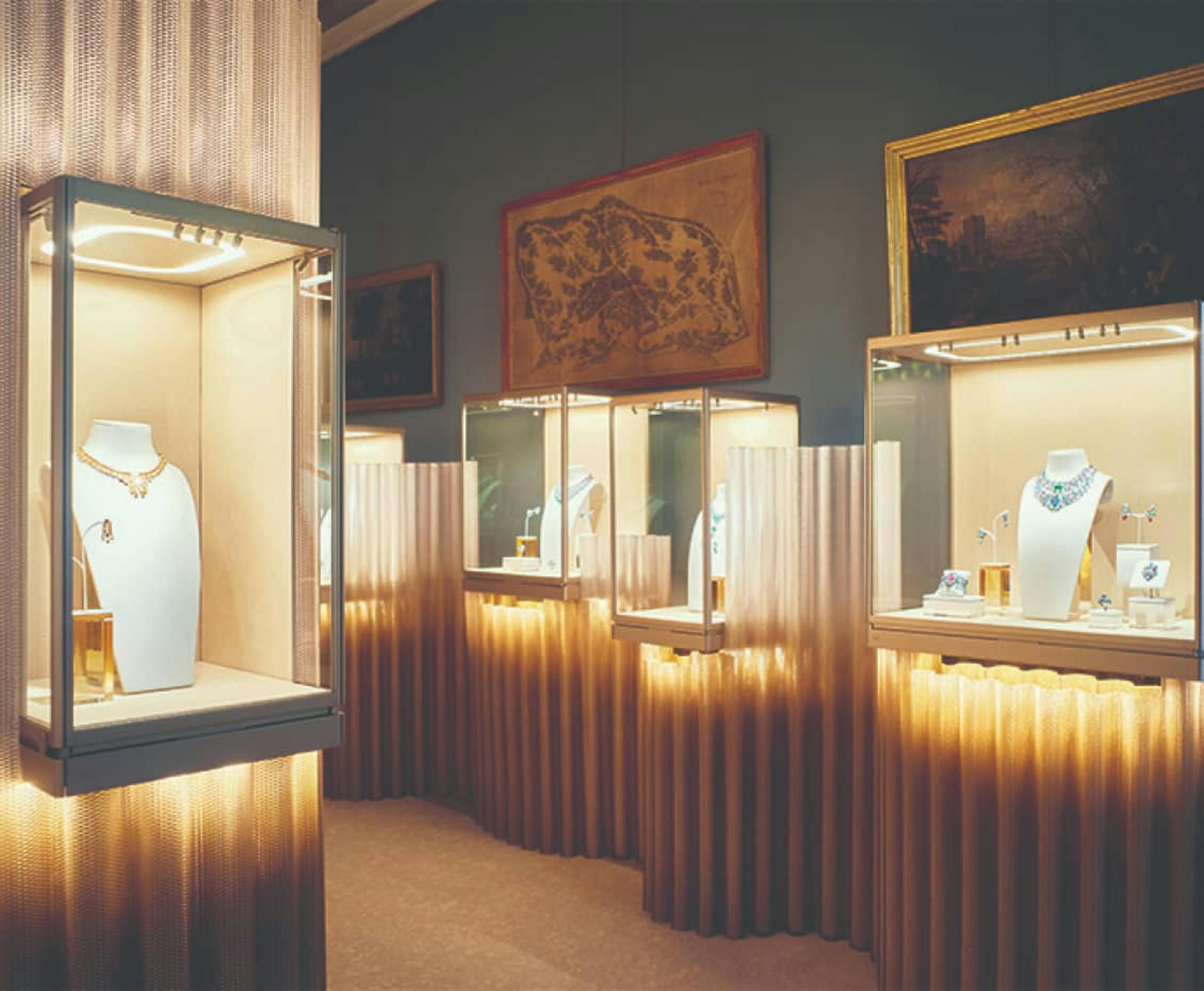 系列展览,展陈设计由帕奇希娅·奥奇拉(Patricia Urquiola) 精心打造