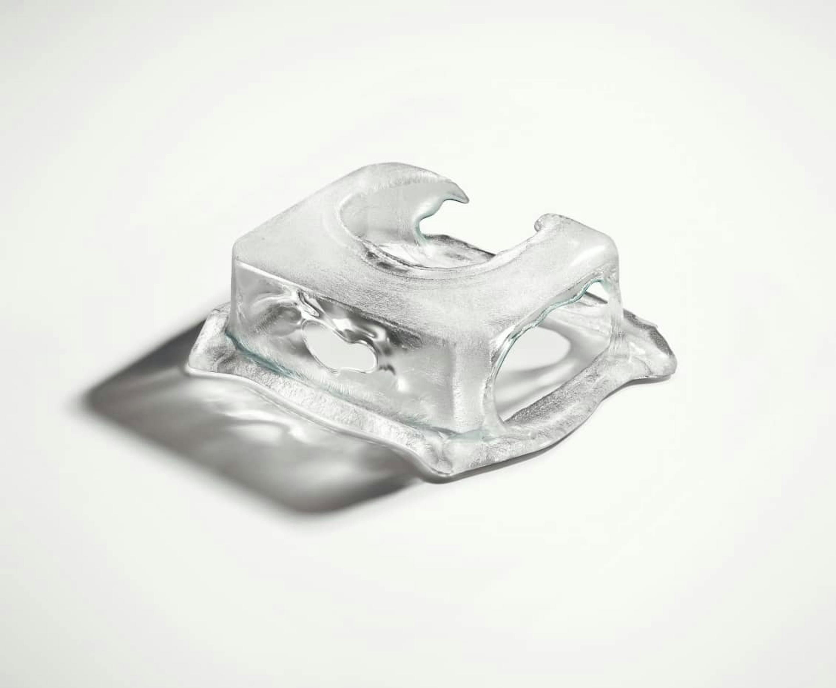 Jeanne Briand, plasticienne et artiste verrier