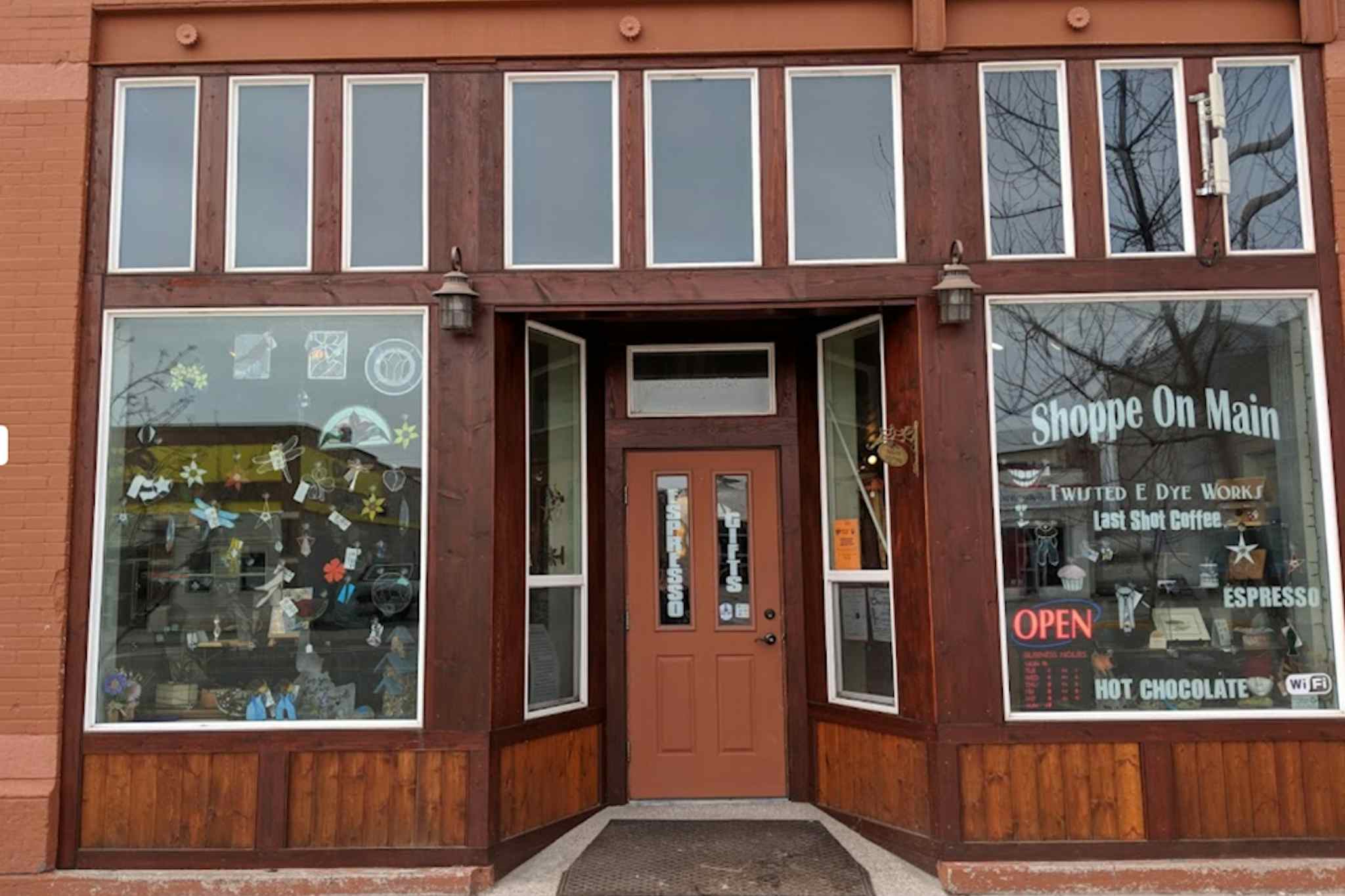 Front view of the Shoppe on Main, serving the people of Ashton, Idaho in the Yellowstone Teton Territory