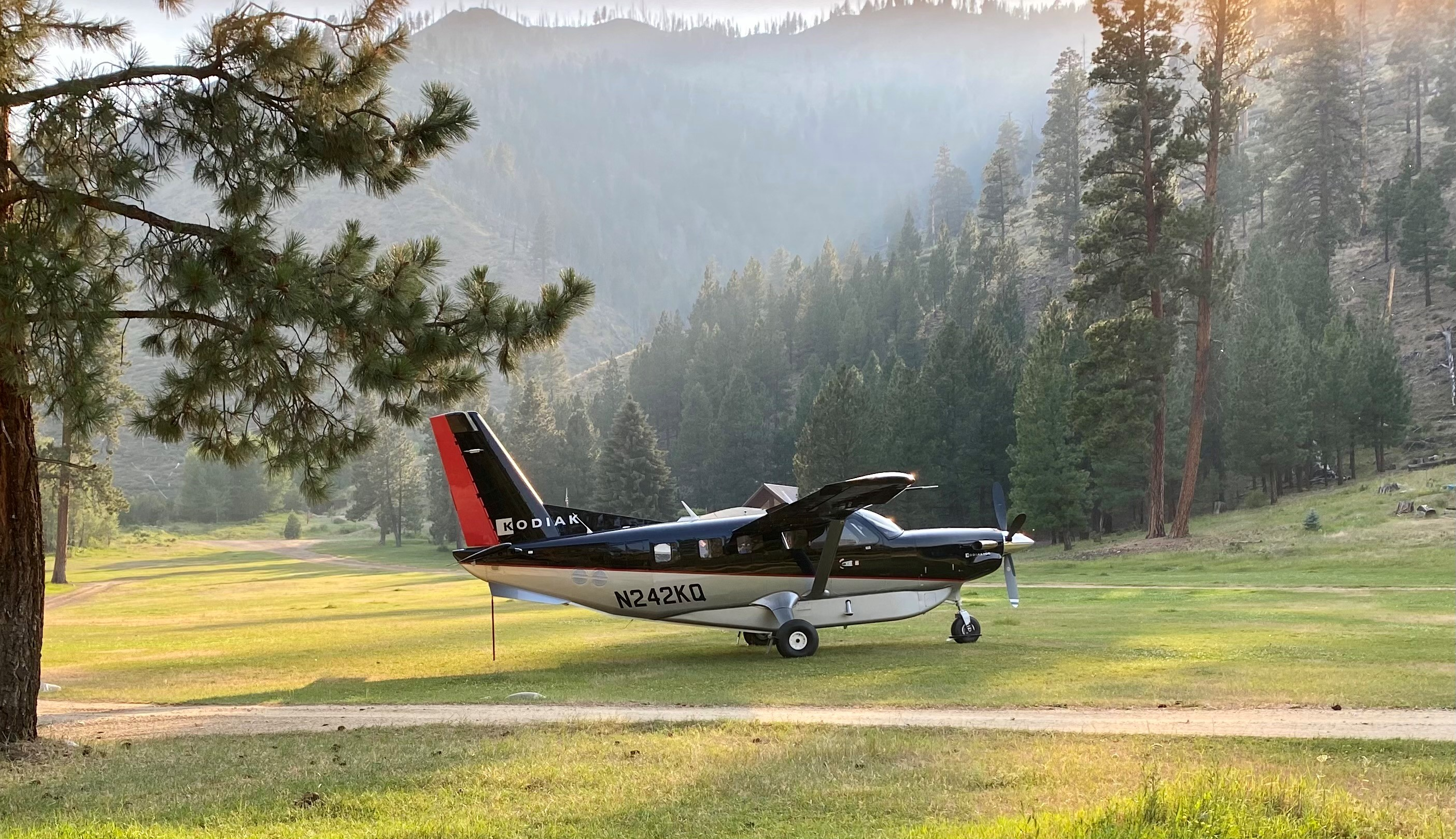 Let AvCenter of Pocatello of the Yellowstone Teton Territory take you to your dream destinations!