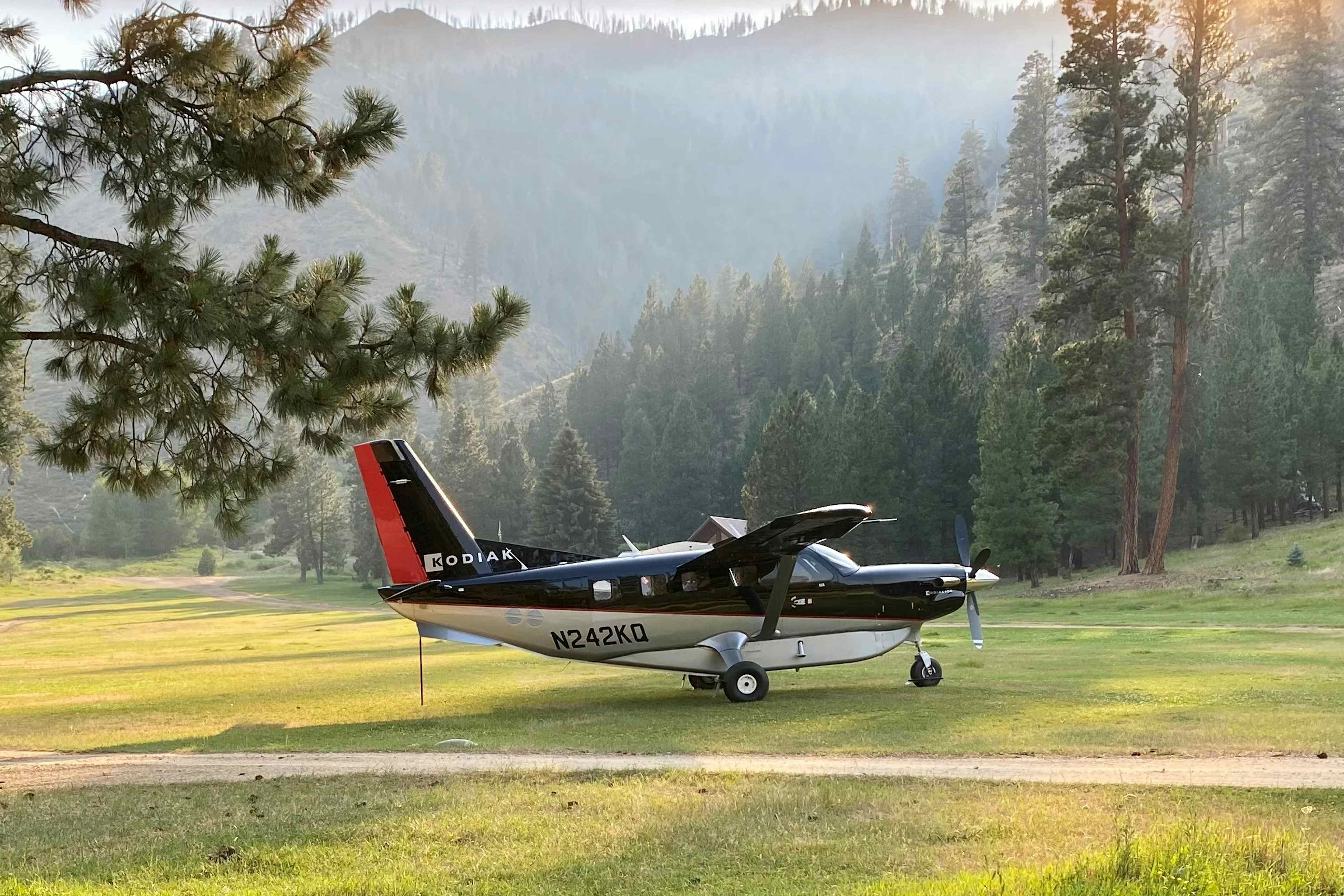 Let AvCenter of Pocatello of the Yellowstone Teton Territory take you to your dream destinations!