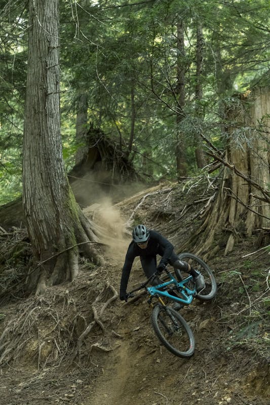 Stu Dickson getting sideways on a steep chute