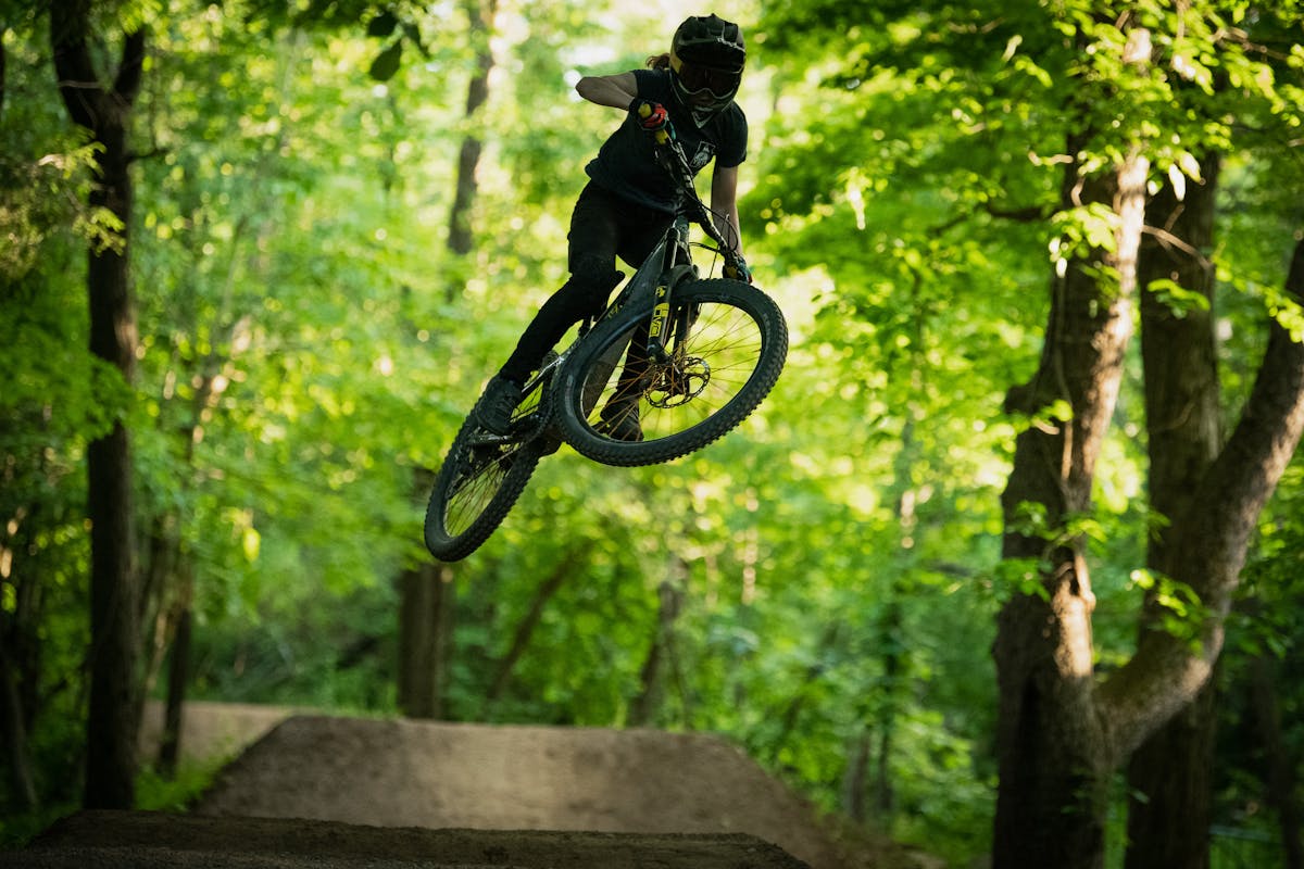 Laura Slavin airing out a jump line.