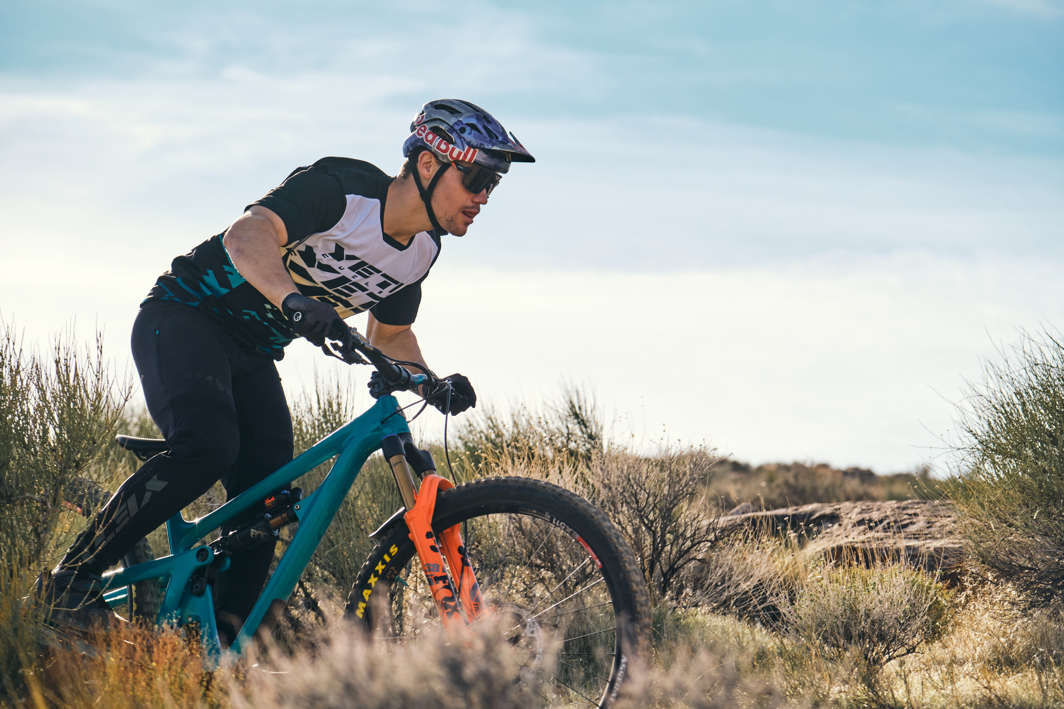 yeti bike apparel