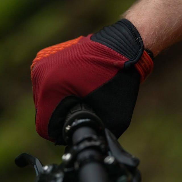 2023 Technical Apparel - Maverick Glove