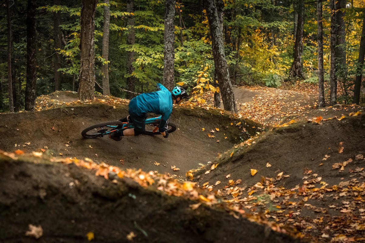 Adam Morse flowing through berms