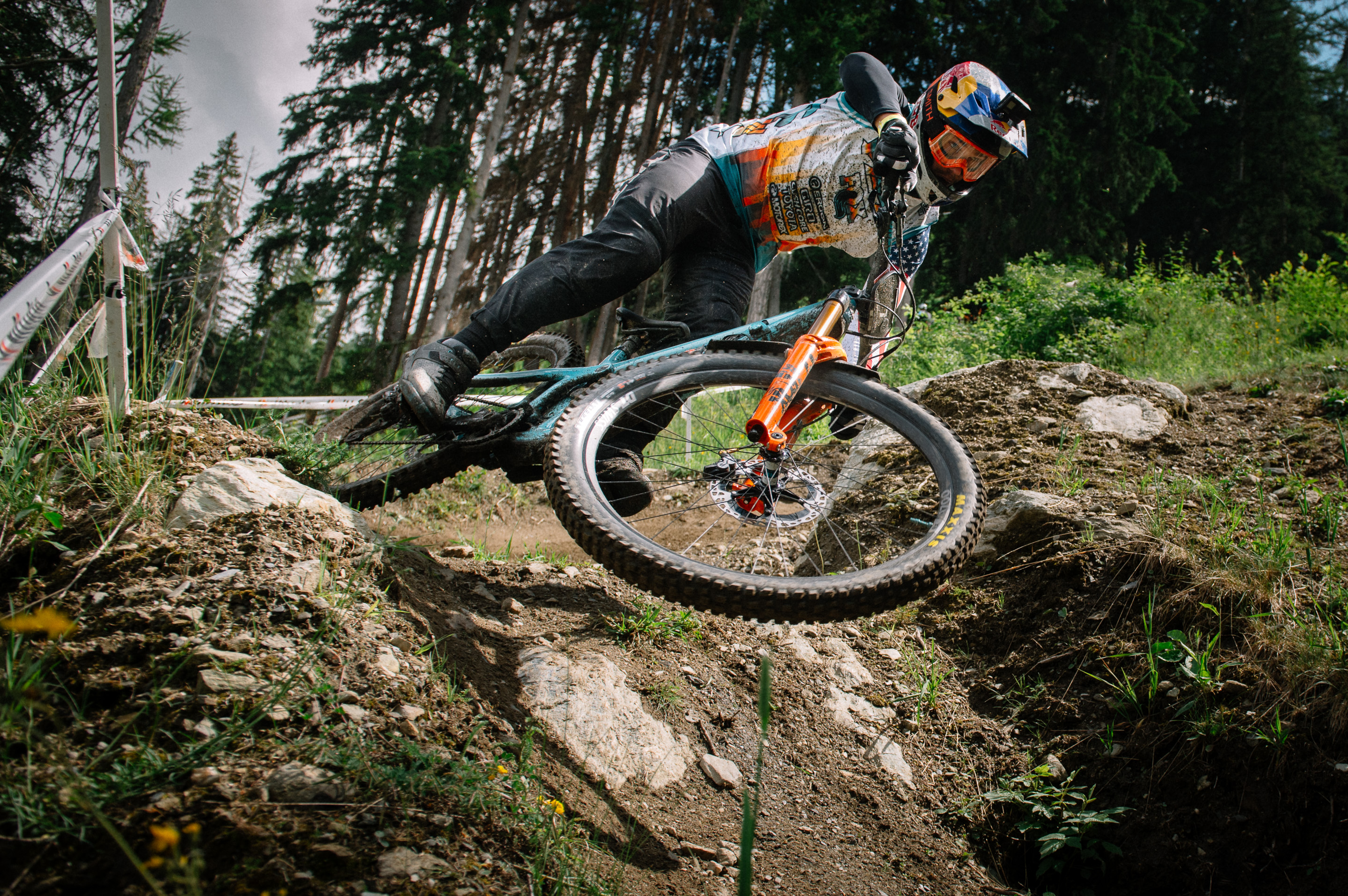 YETI RACE TEAMS Yeti Cycles