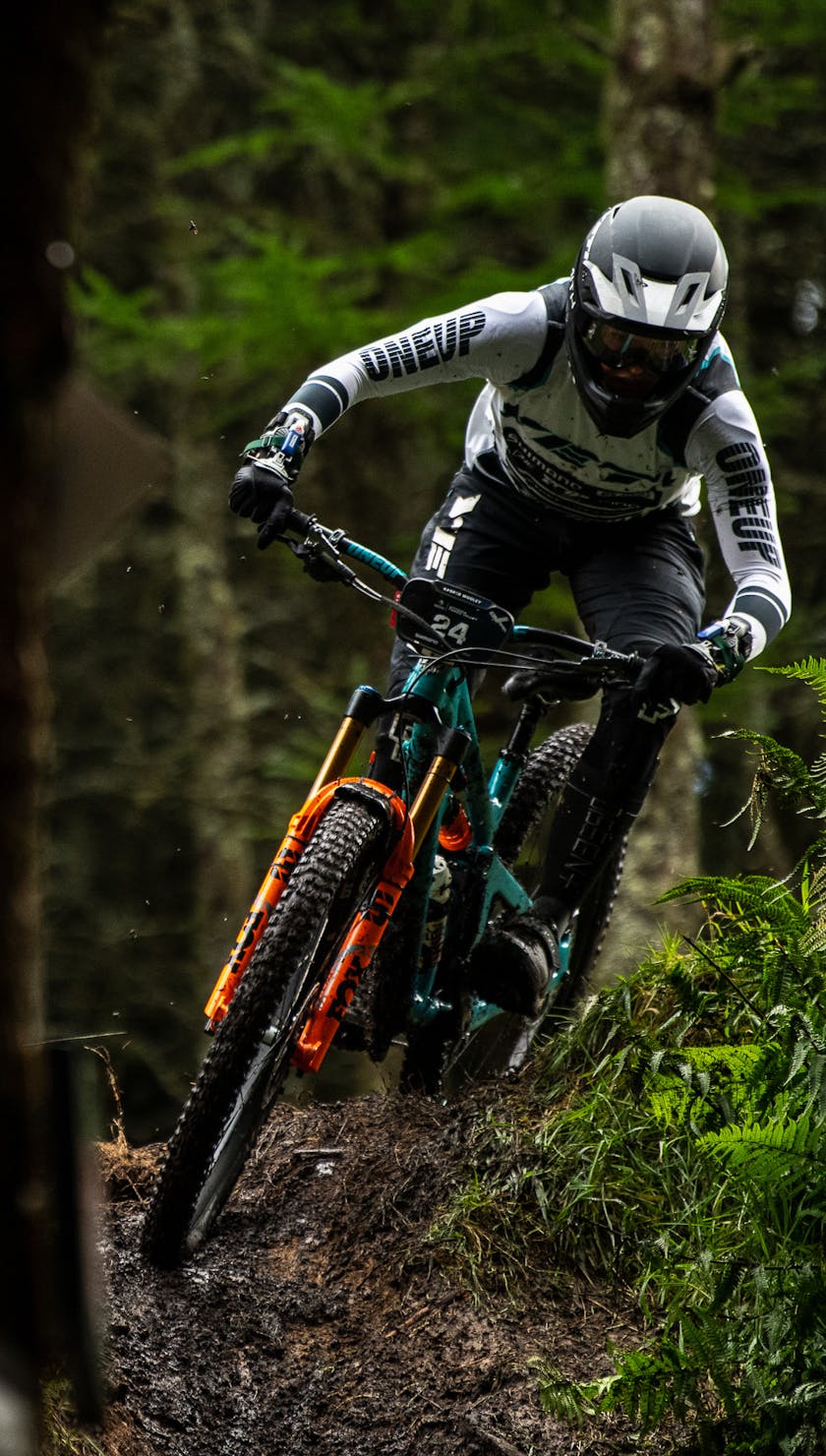 EWS 9 Tweed Valley - Kasper Woolley