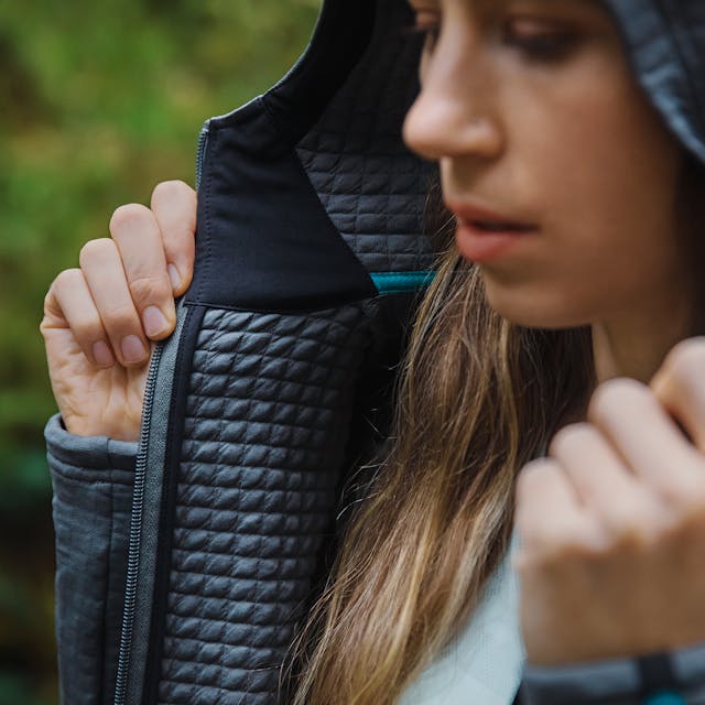 Turq Canyon Hoodie Detail Shot