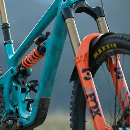 2022 Yeti / FOX Factory Team Race SB160