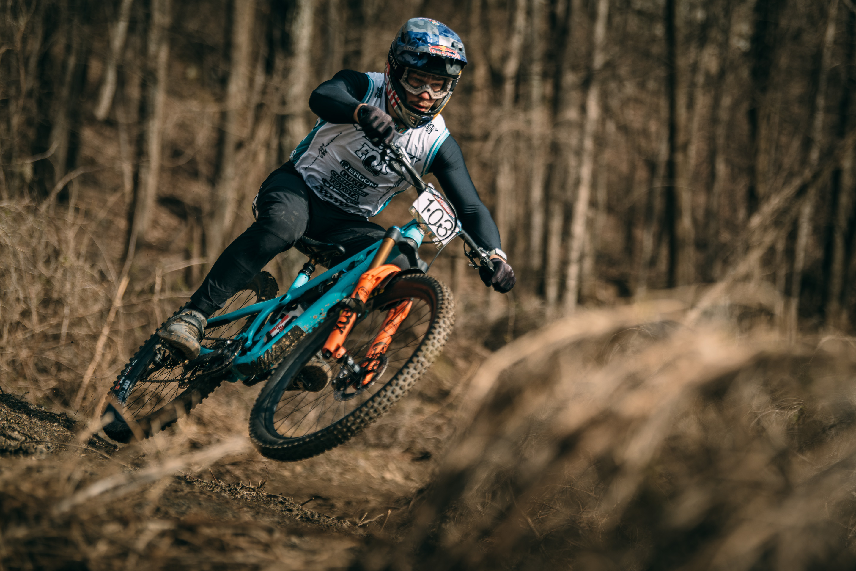 WIN ROCK - Yeti Cycles