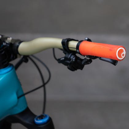 Ergon grips on Richie Rude's 2020 Yeti / Fox Factory Team Race Bike