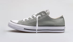 Shoe before clipping path