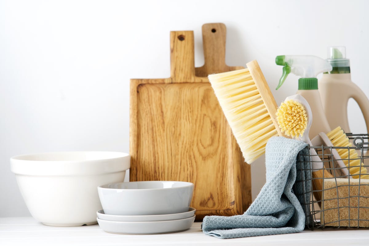 Nettoyage de la maison : quels produits et matériel ?