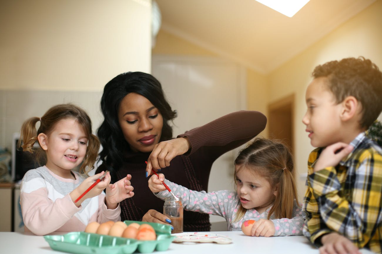 Le profil idéal pour devenir assistante maternelle