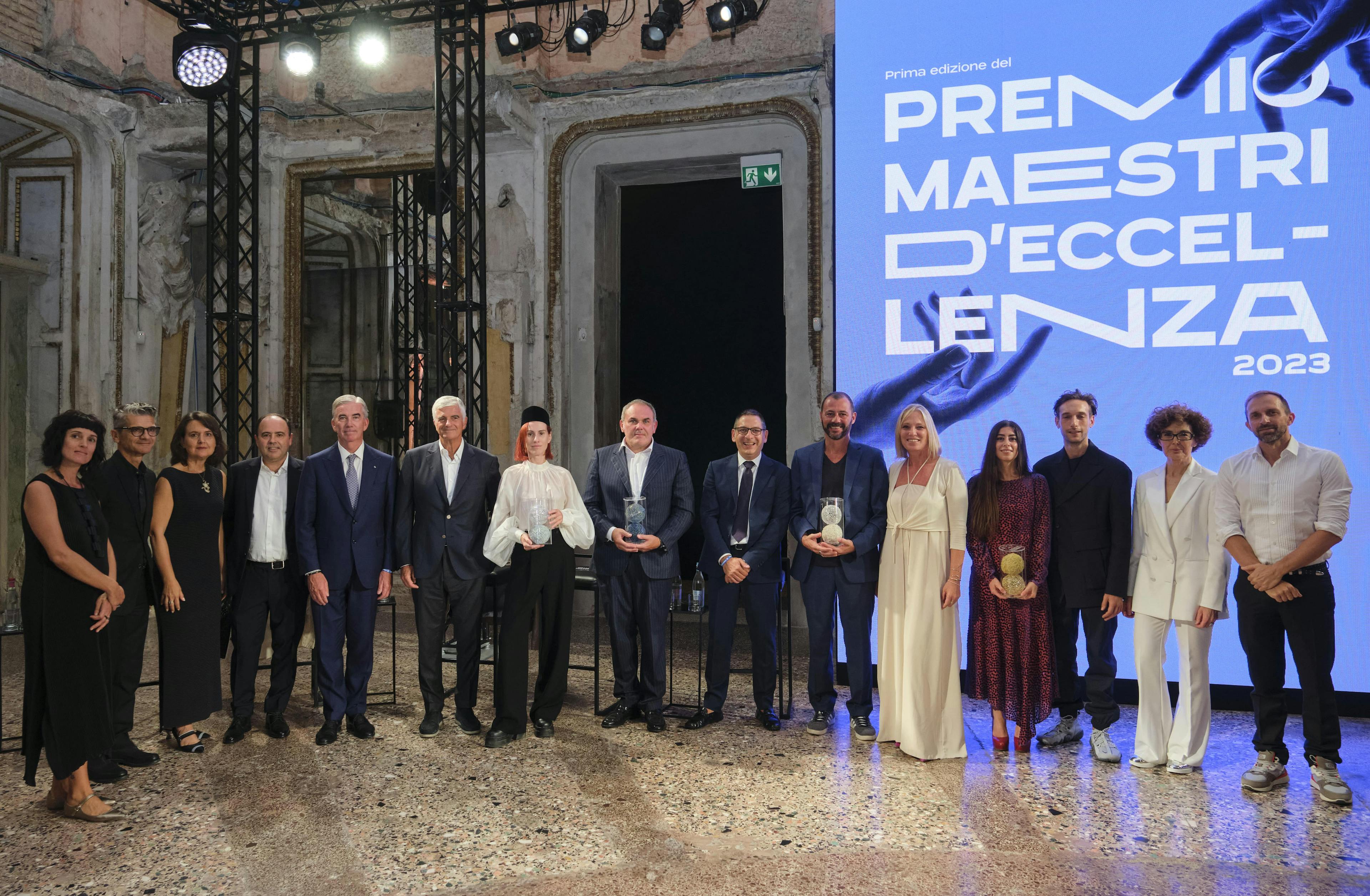 un gruppo di persone