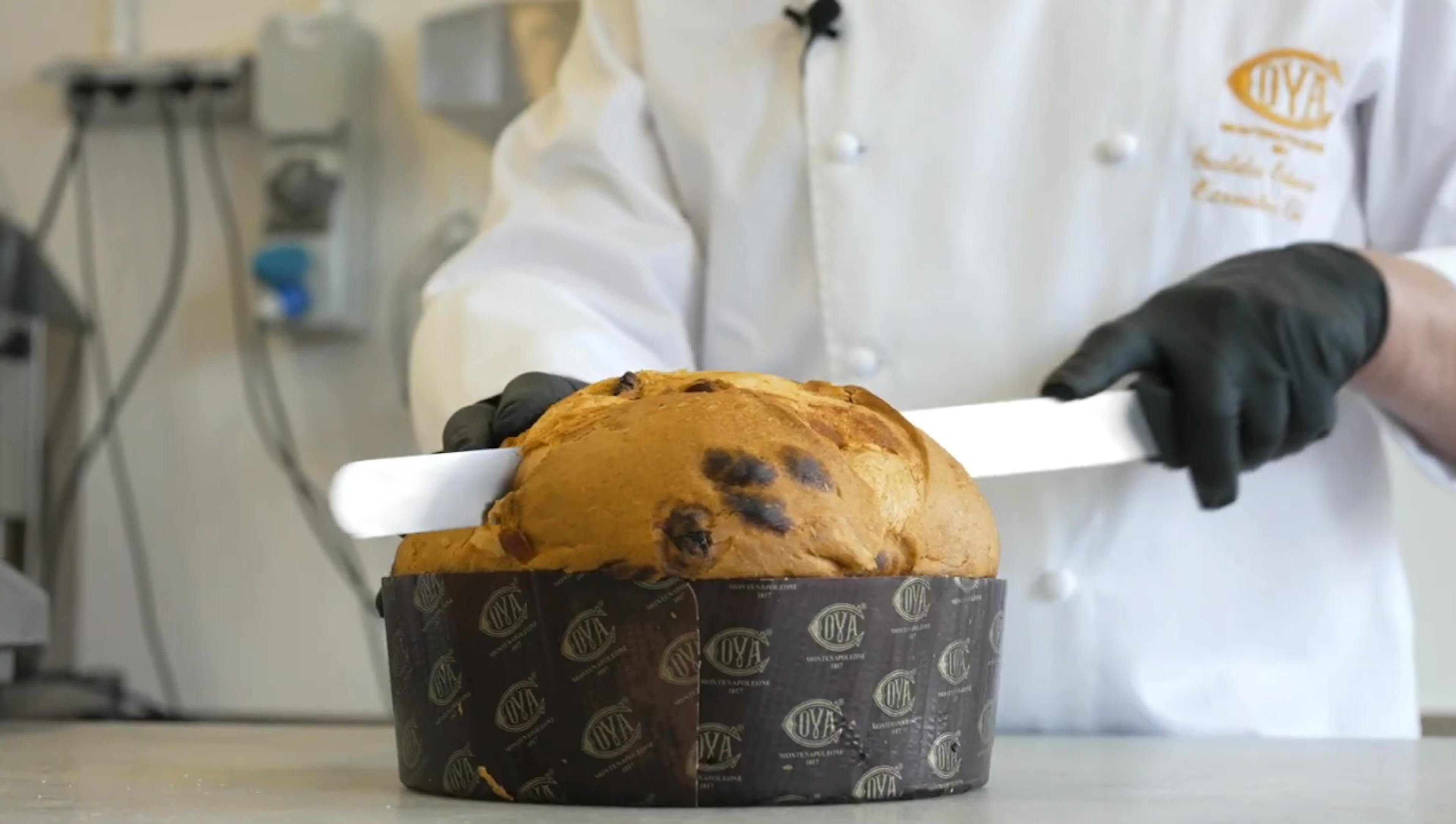 Un cuisinier au travail