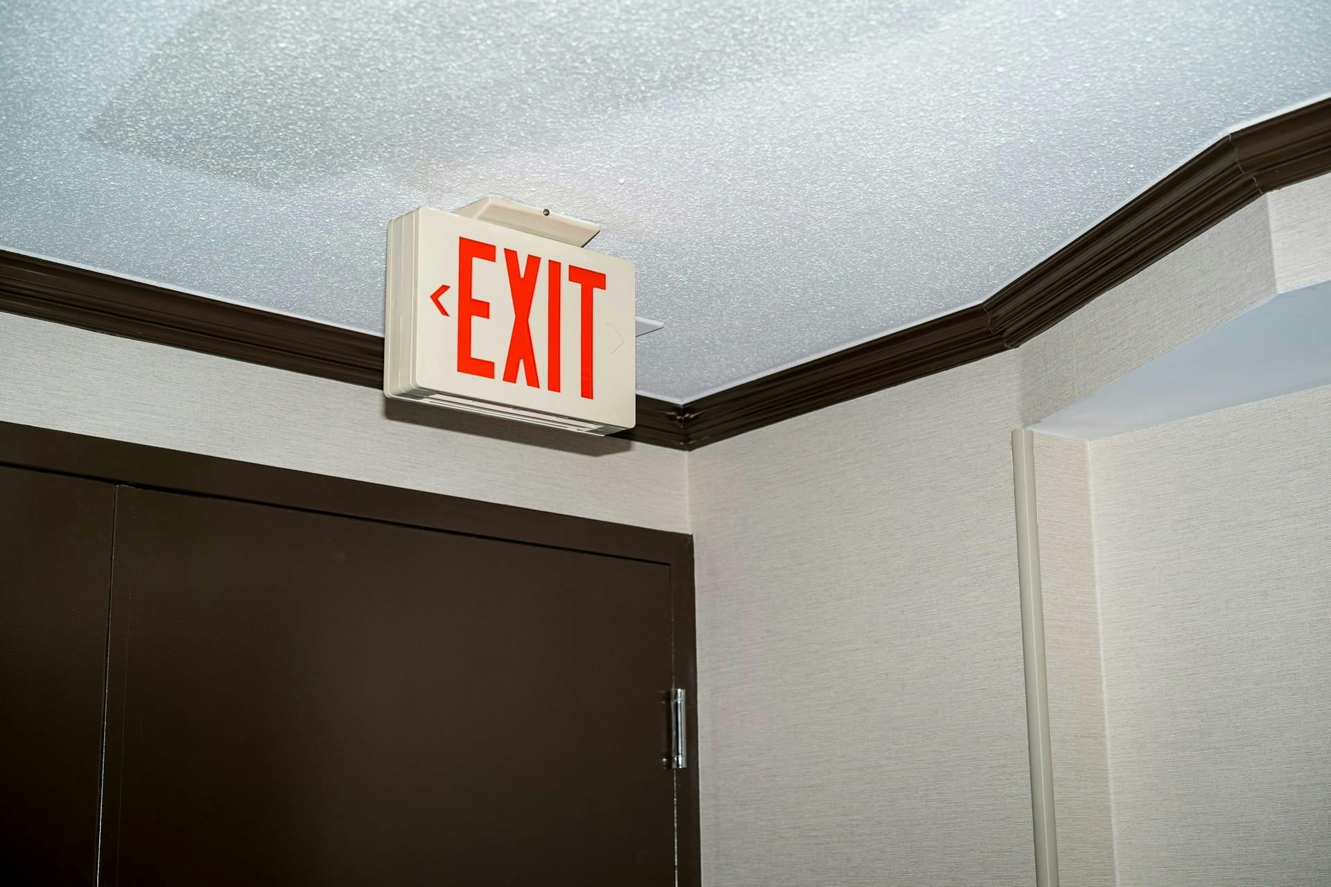 How does an emergency action plan benefit your workplace