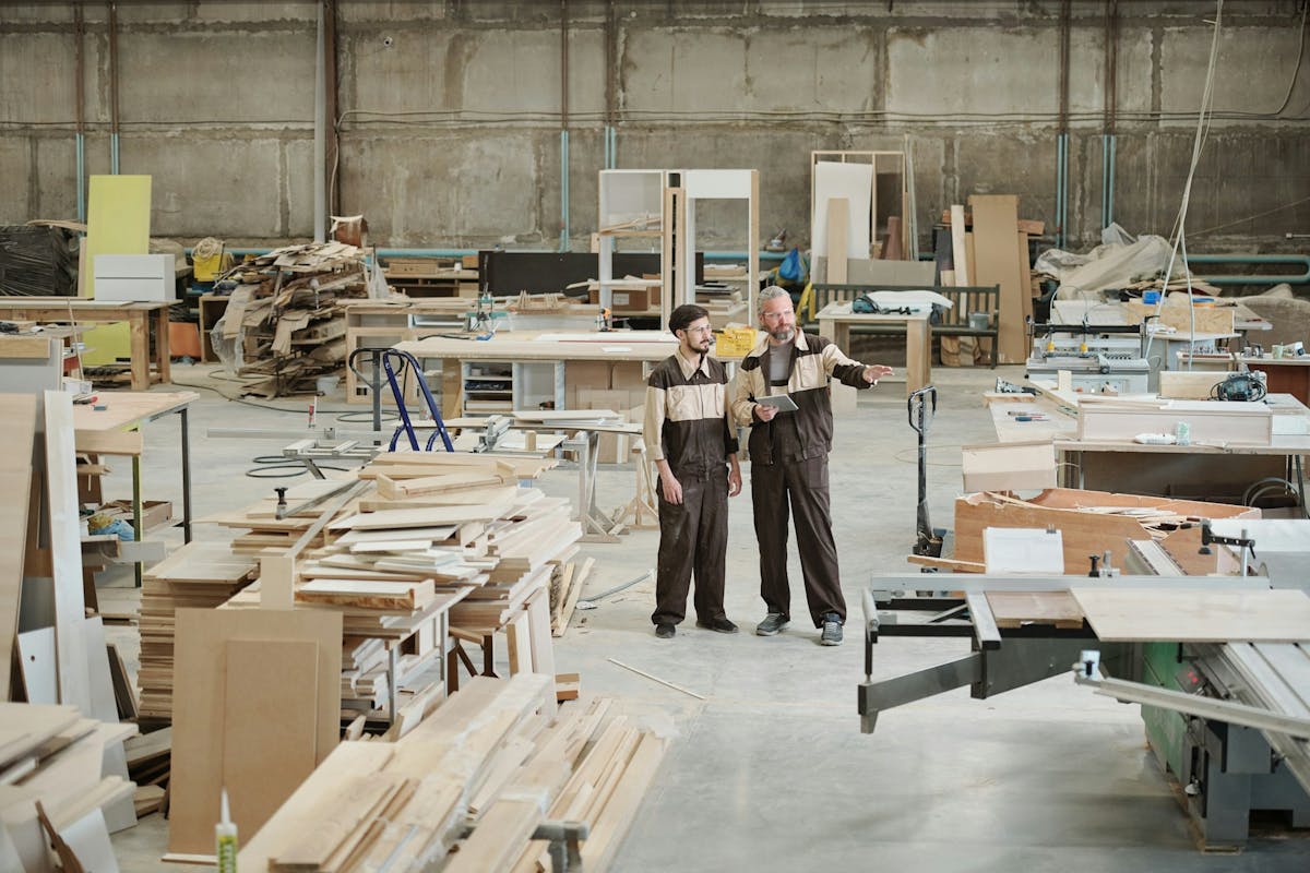 Use microlearning to deliver short lessons that improve safety, reduce errors, and boost productivity.