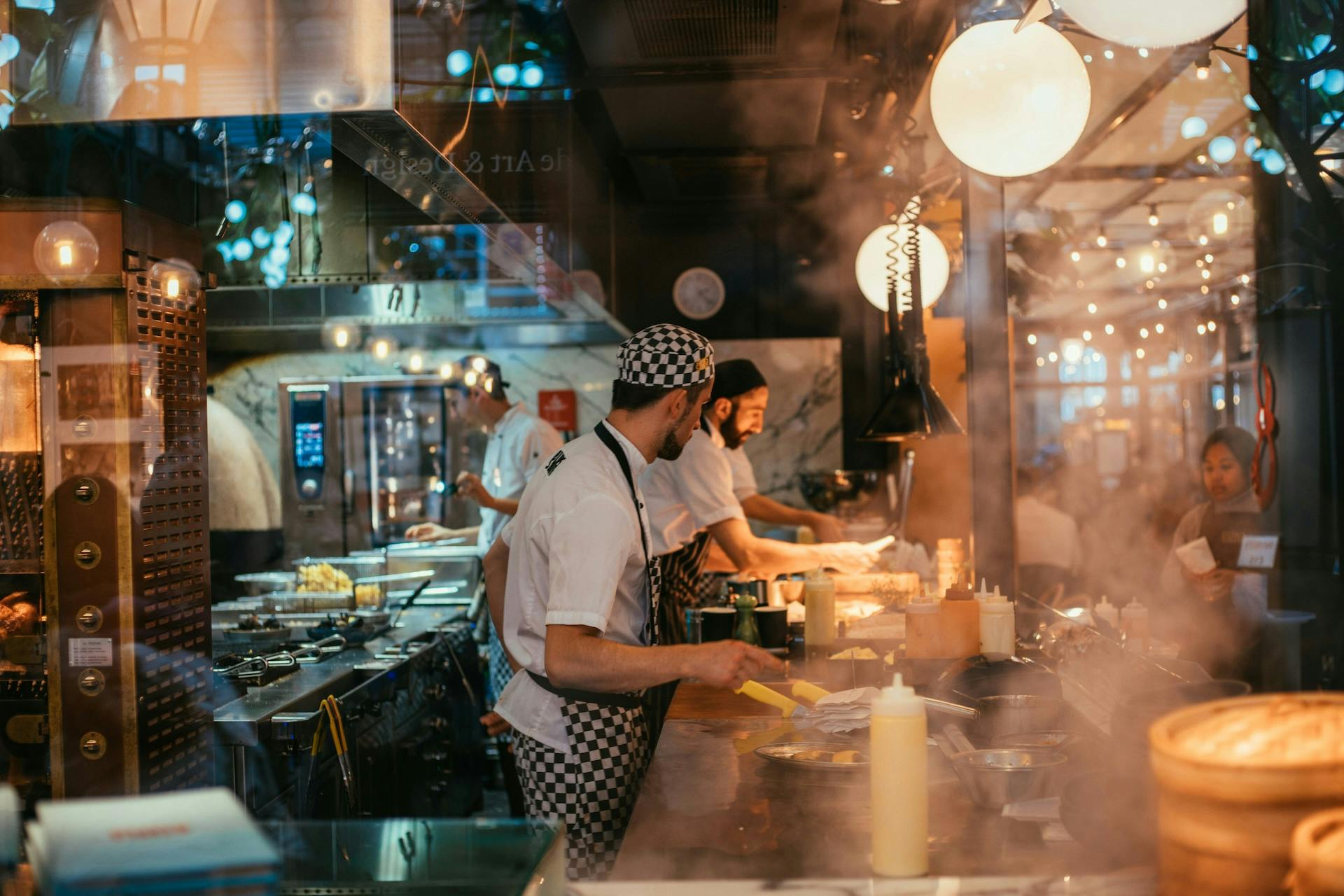 Boost productivity with these proven shift management strategies for hospitality.