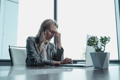 Useful Tips How to Deal with Frustration at Work
