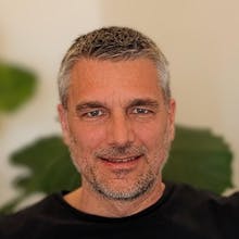 Customer testimonial on Yousign's qualified electronic signature