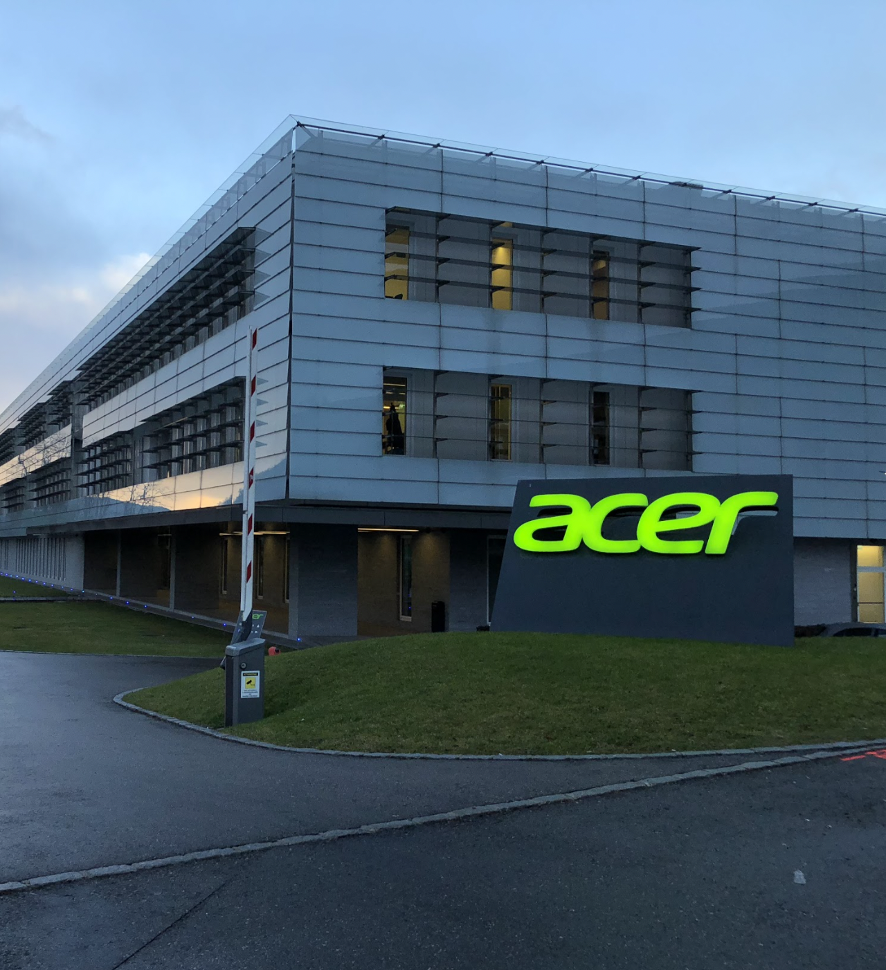 Uffici Acer