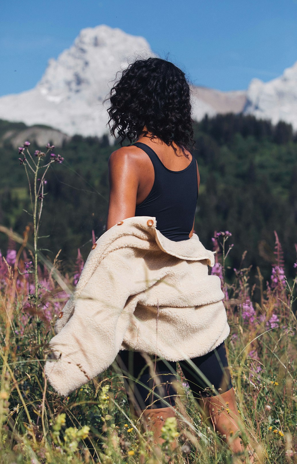 Veste polaire Douce aventure Beige et Top et Cycliste En équilibre Noir