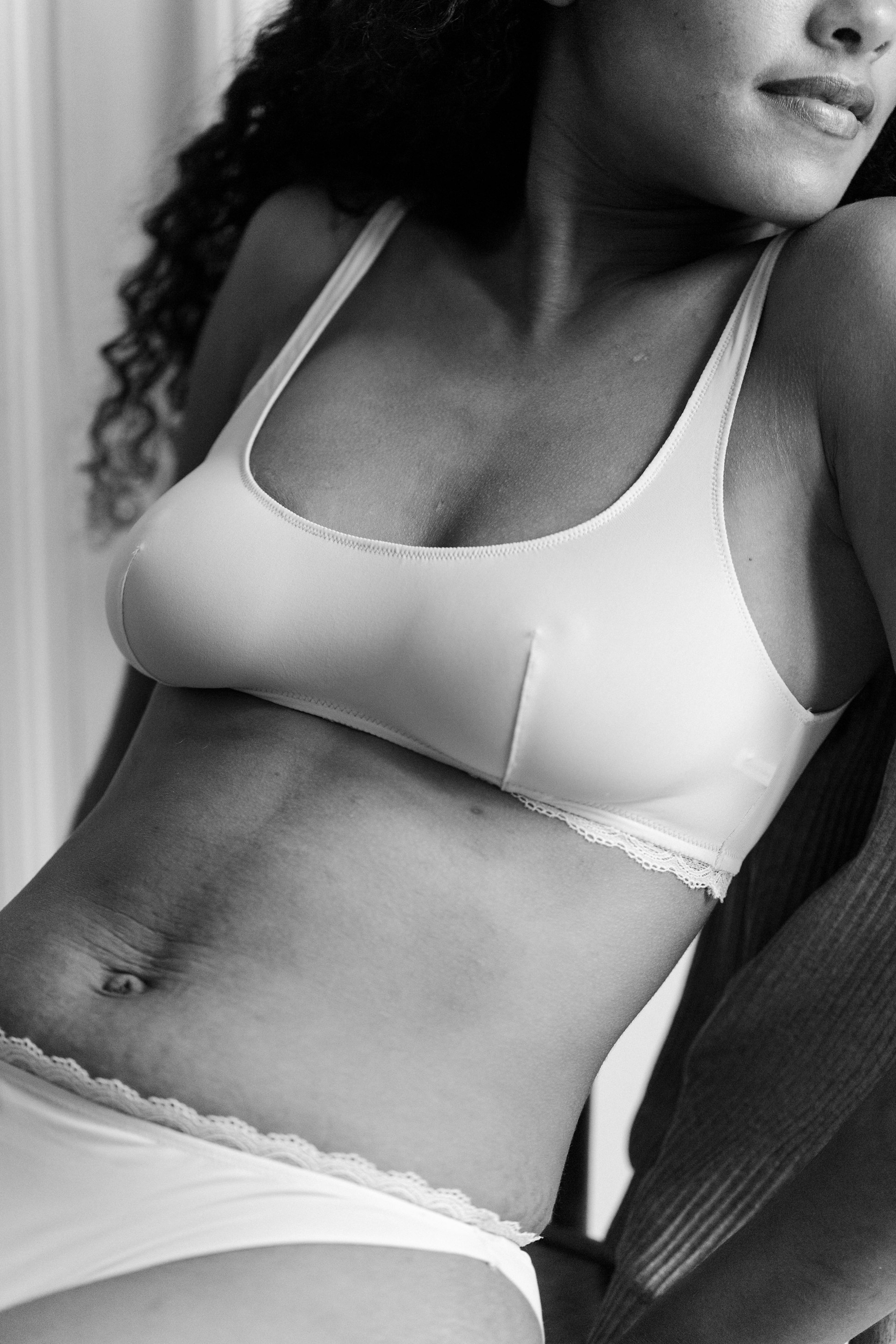 1 an Lingerie Libre (rebranding)