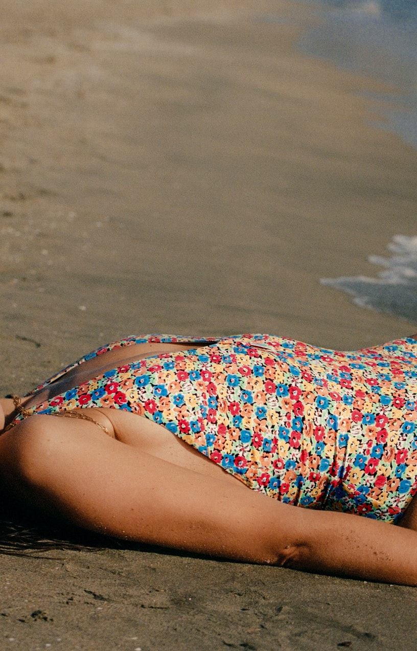 Une pièce L'odeur des vacances Imprimé Flora Horizontale