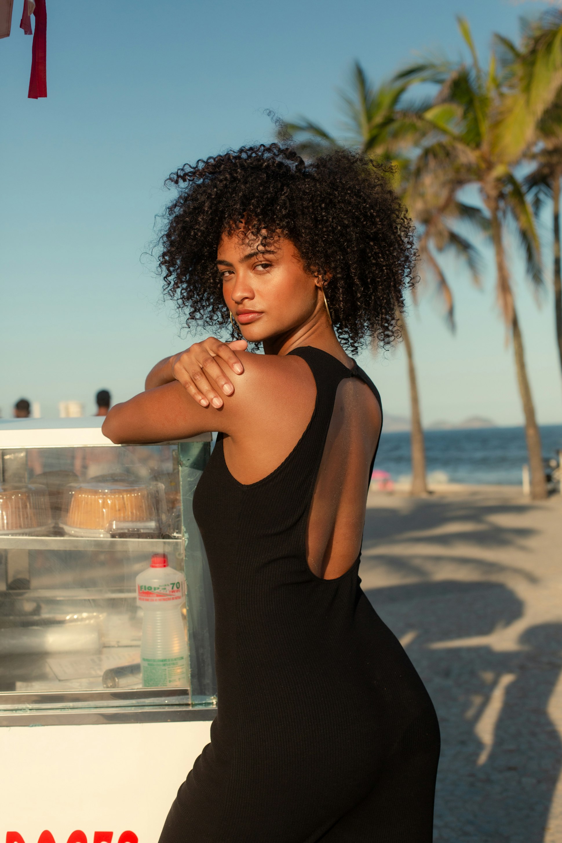 Robe dos nus Chaleur tropicale noir