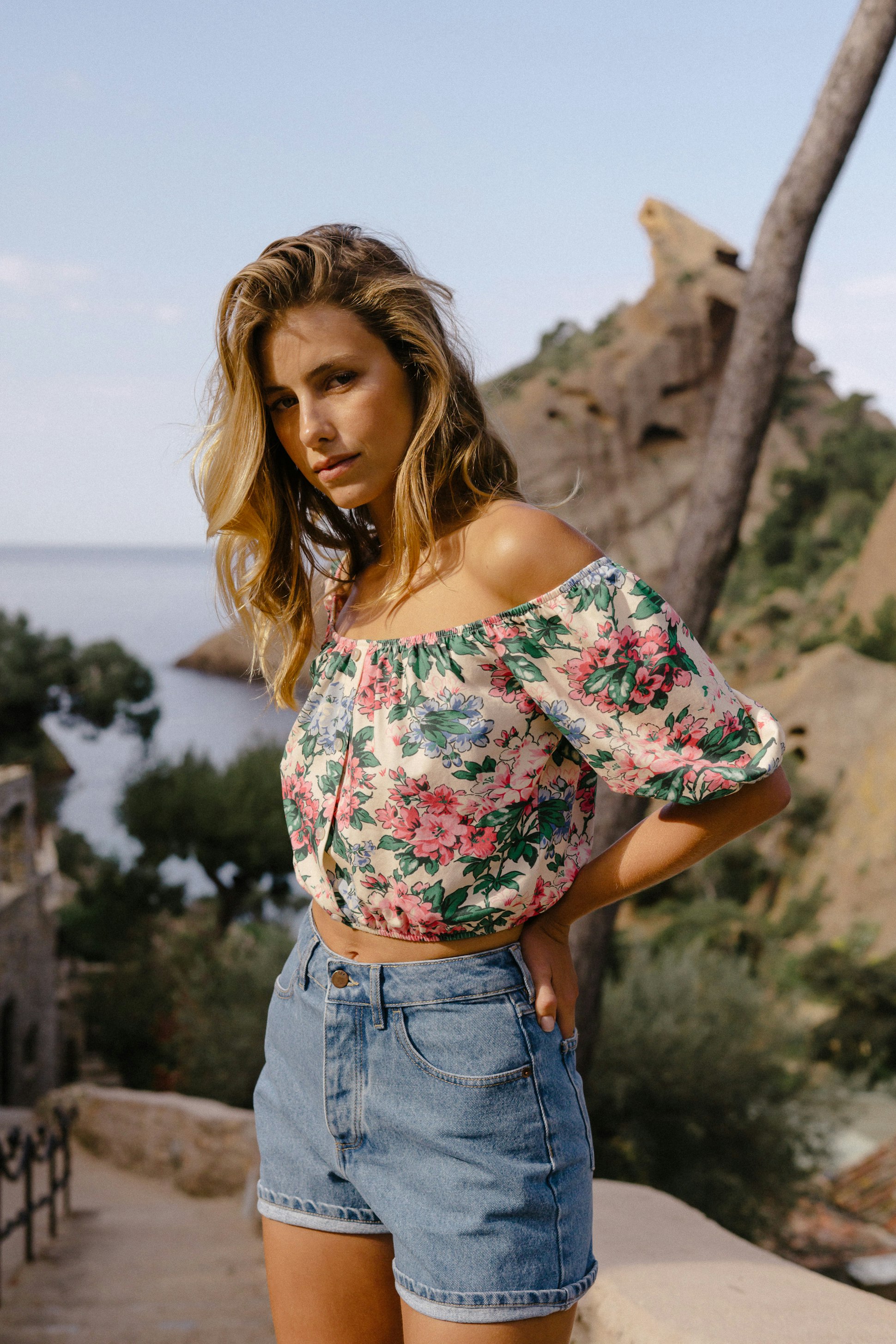 Top Île parfumée imprimé bougainvilliers Short Éternel été denim