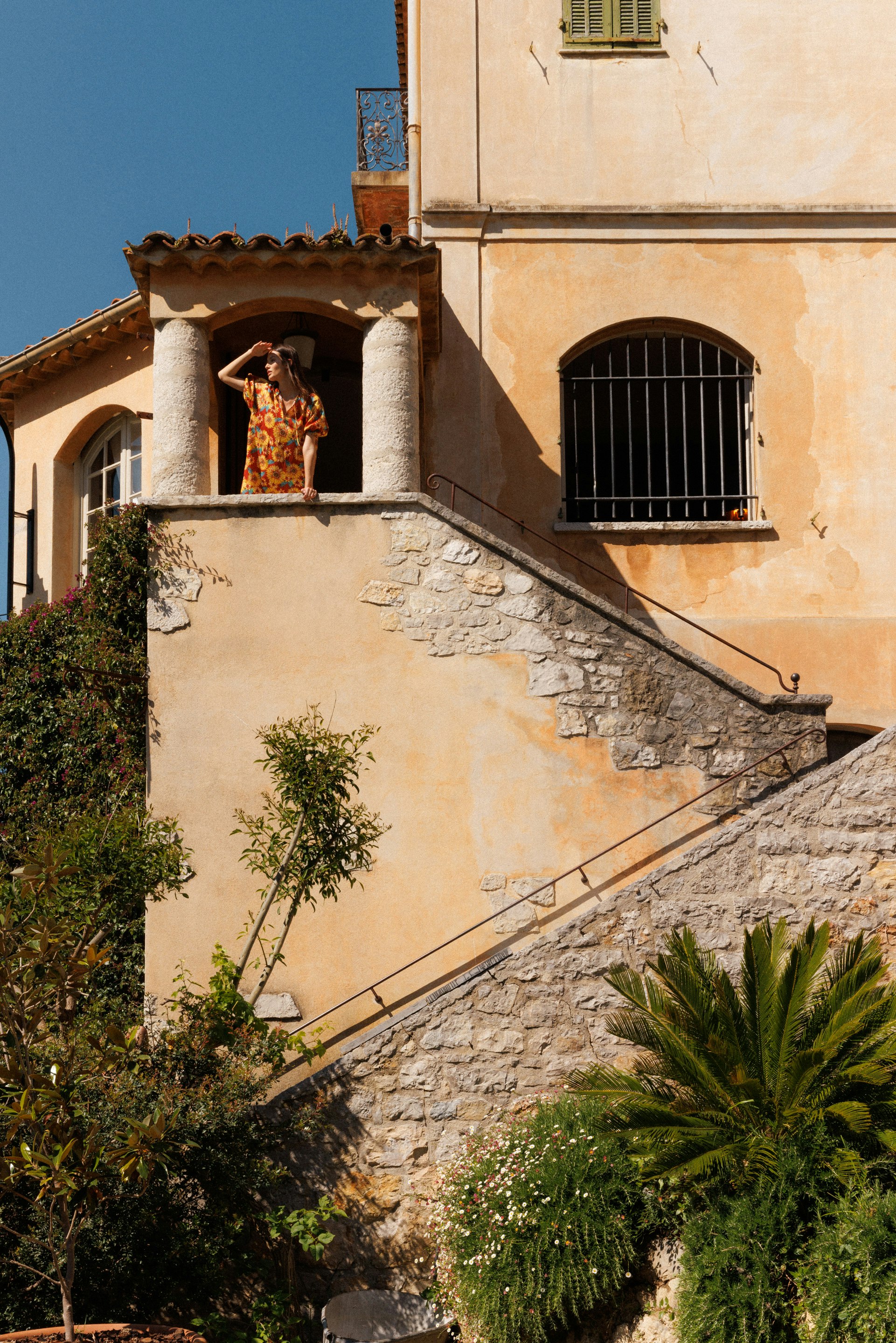 Robe courte Fleur du Soleil Imprimé Fleur du soleil