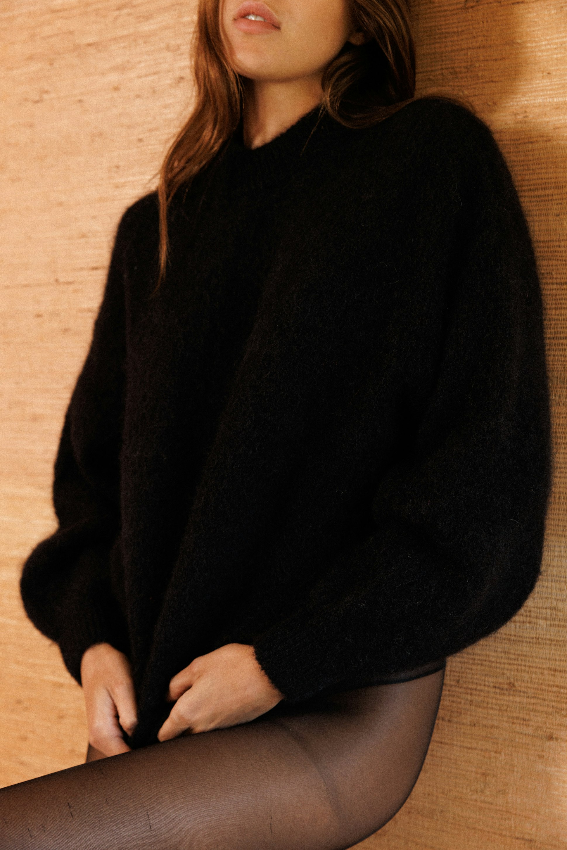 Pull Dans la nuit calme noir