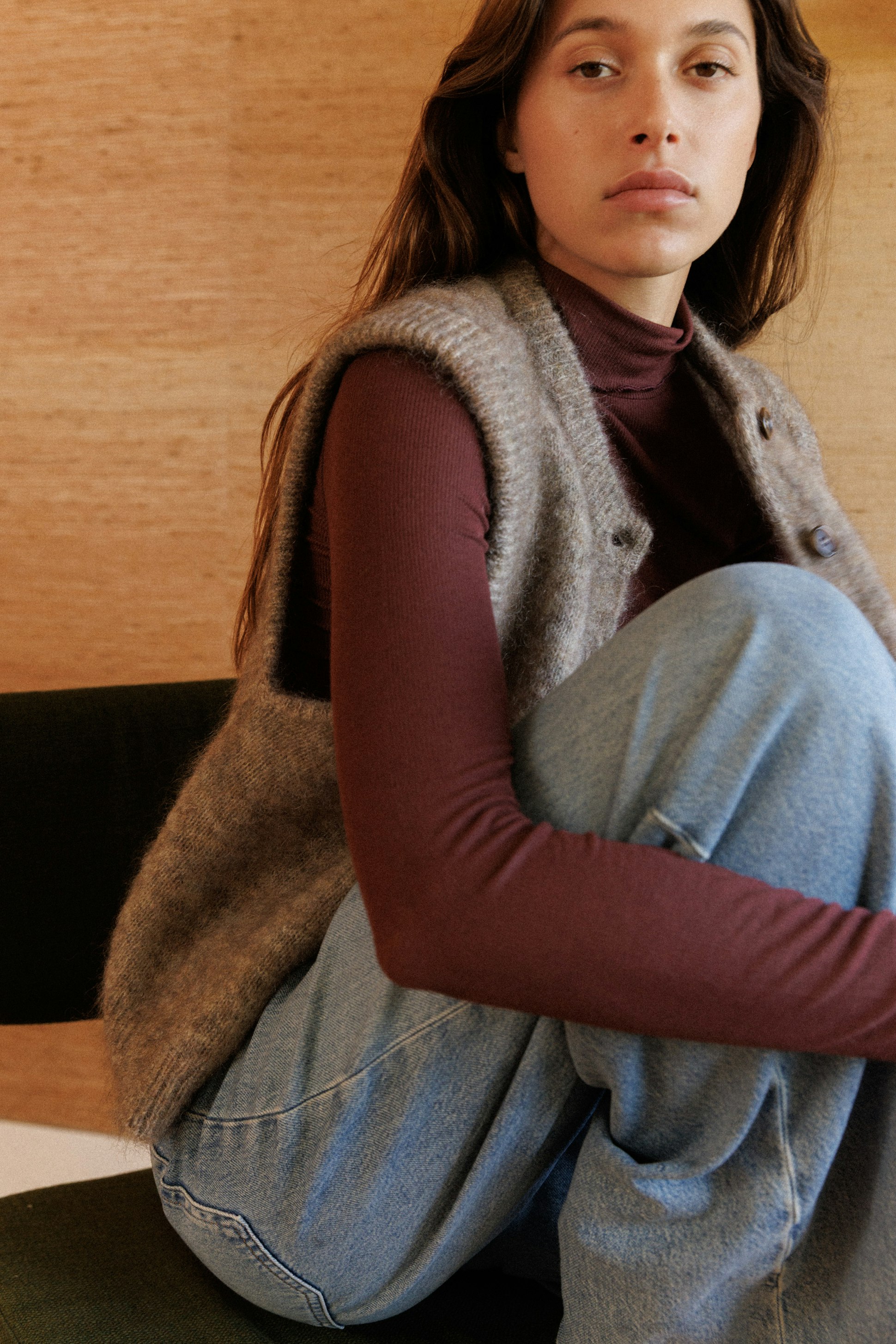 Gilet sans manches Dans la nuit calme beige gris