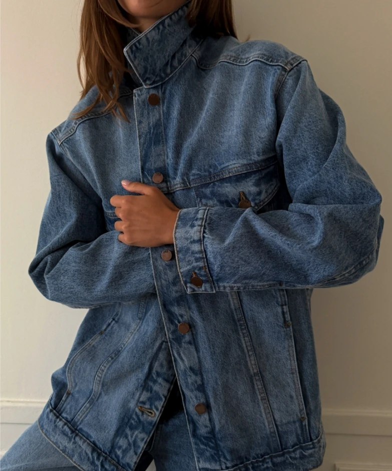 Dans la garde-robe de Leya