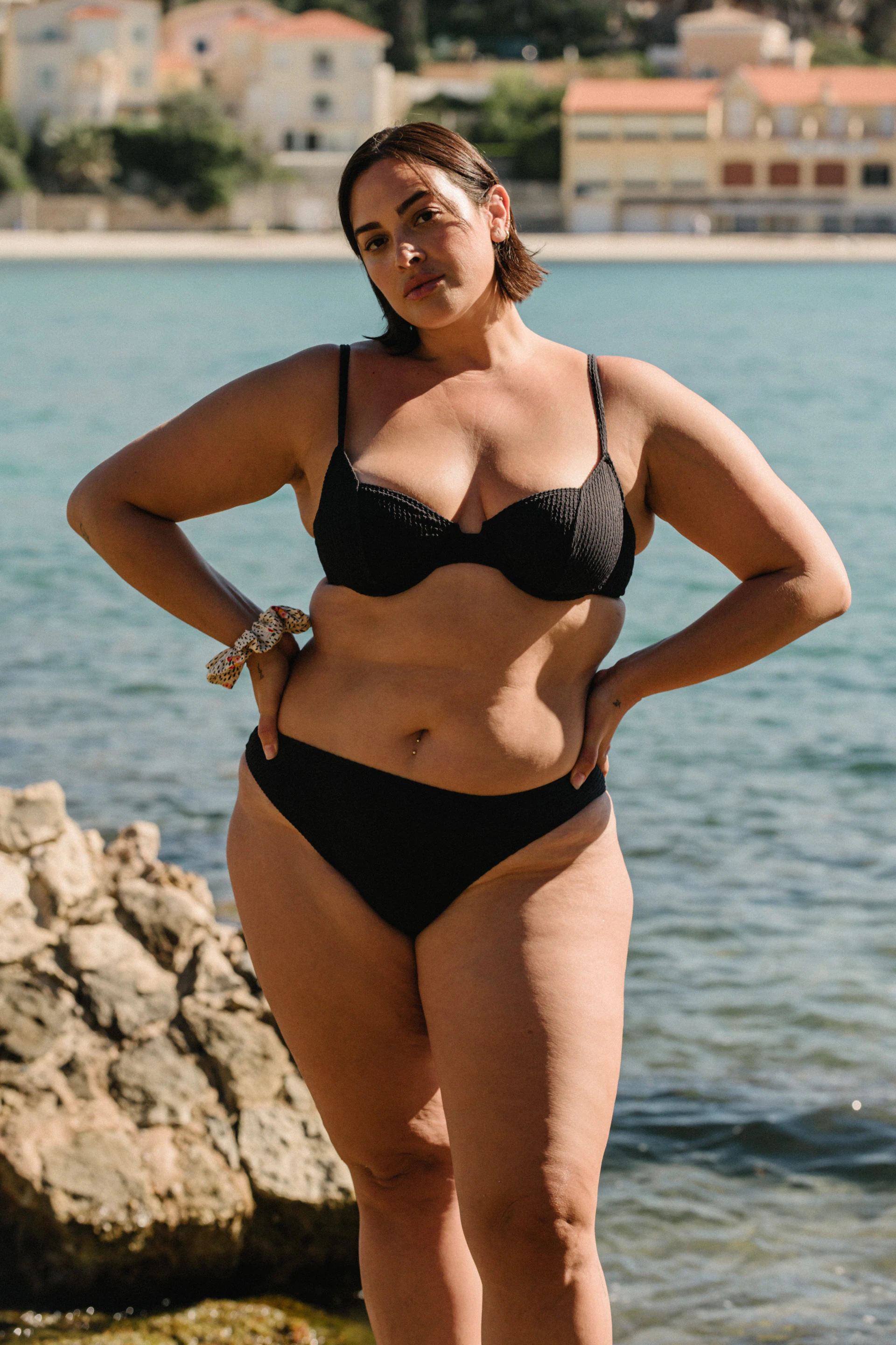 Corbeille et Culotte taille haute Sable doré Noir