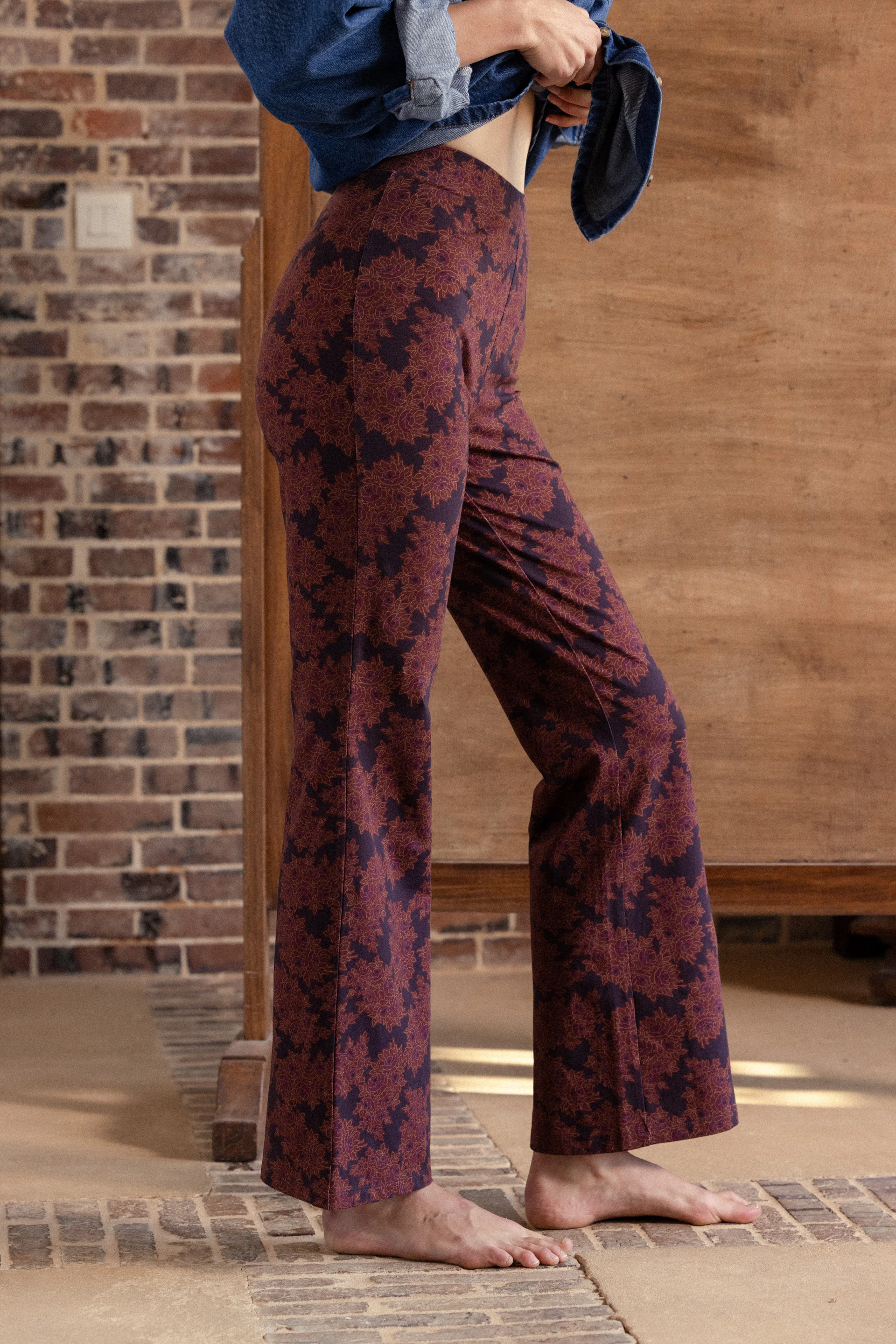 Chemise manches longues Éternel été Bleu medium et Pantalon Horizon lumineux Imprimé Nora