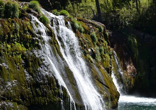 The hidden Ñivinco Waterfalls in Villa La Angostura