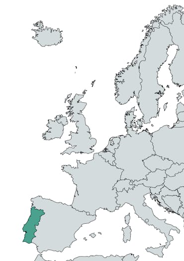 The country of Portugal is highlighted in teal on a world map of Europe.