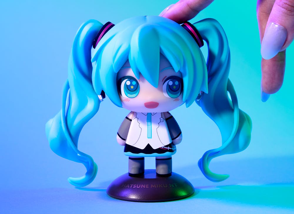 Hatsune Miku YuraYura Head Figure from the YumeTwins December Project: Winter Duet box