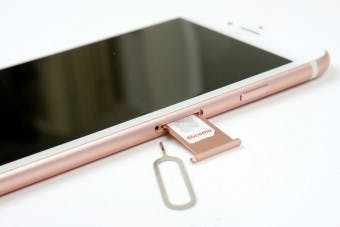 iPhoneのSIMカードの入替方法