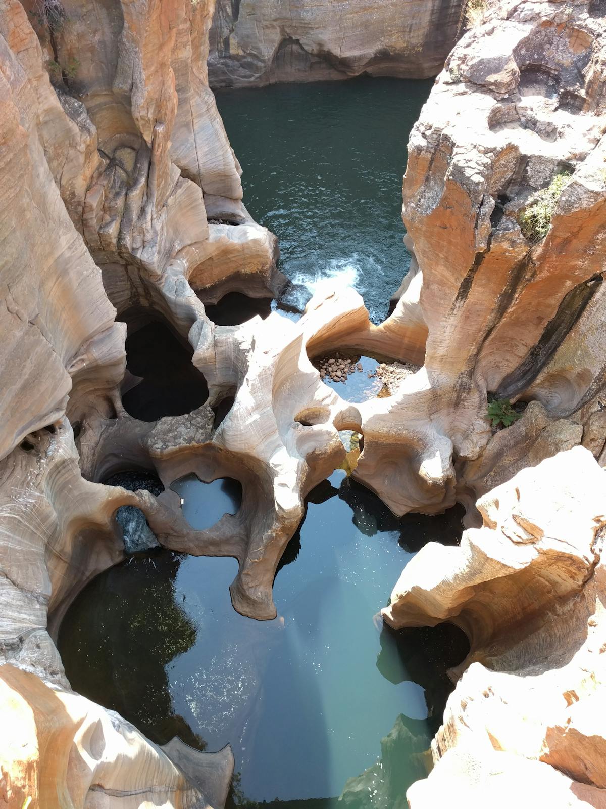 Erosion by the Blyde River Canyon Waterfall - Image par arexander de Pixabay